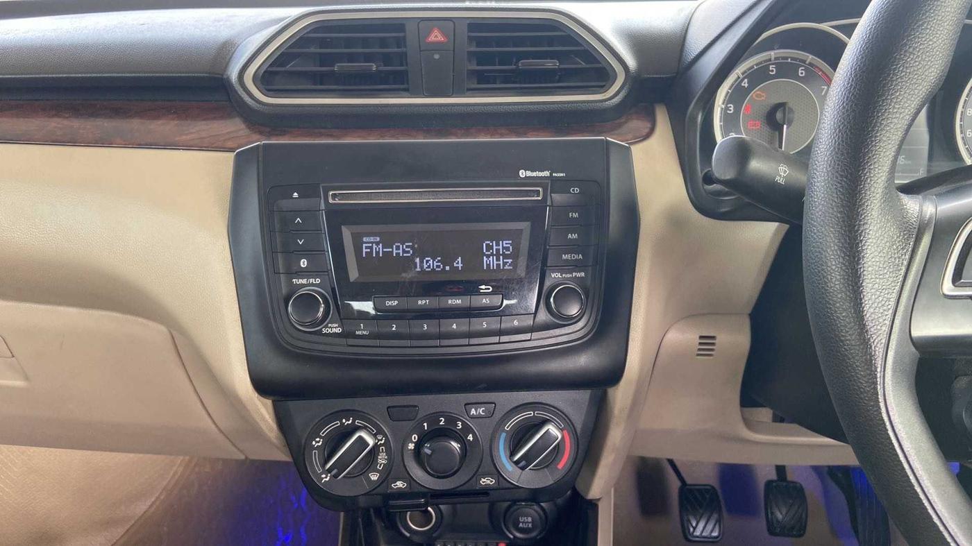 2017 Maruti Dzire VXI, Petrol, Manual, 42,483 km, Air Conditioner