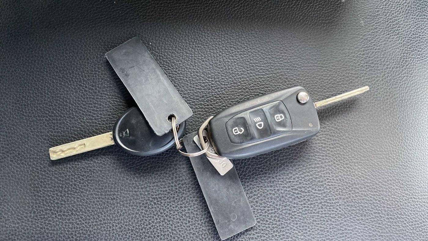 2022 Tata Tiago XZ PLUS CNG, CNG, Manual, 36,275 km, Key Close Up