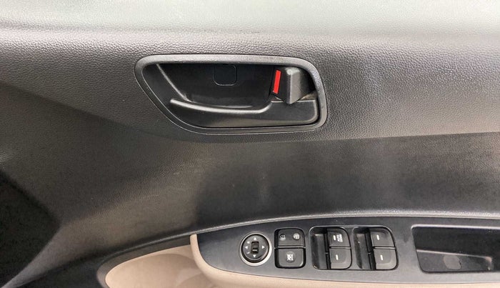 2018 Hyundai Xcent S 1.2, Petrol, Manual, 34,834 km, Driver Side Door Panels Control