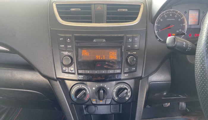 2016 Maruti Swift VXI O, Petrol, Manual, 1,12,627 km, Air Conditioner