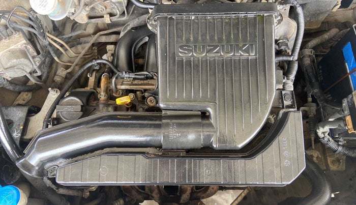 2016 Maruti Swift VXI O, Petrol, Manual, 1,12,627 km, Open Bonet