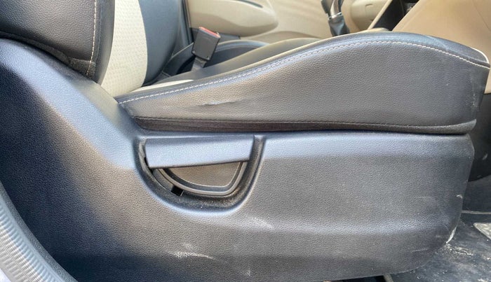 2018 Hyundai NEW SANTRO SPORTZ AMT, Petrol, Automatic, 10,276 km, Driver Side Adjustment Panel