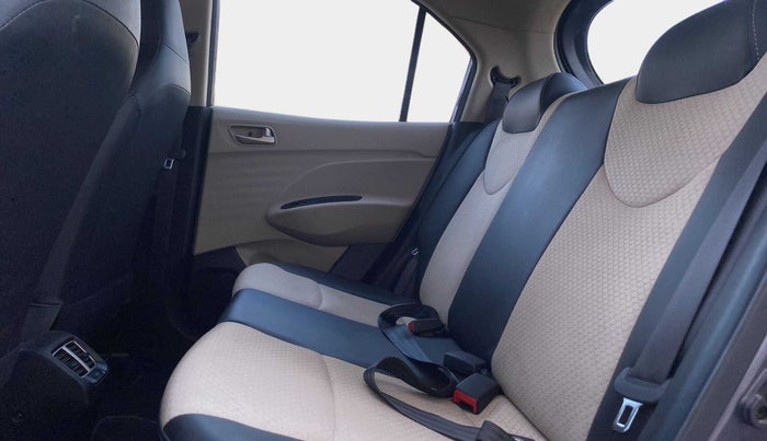 2018 Hyundai NEW SANTRO SPORTZ AMT, Petrol, Automatic, 10,276 km, Right Side Rear Door Cabin