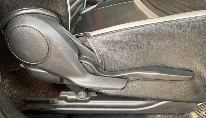 2021 Maruti Baleno ZETA PETROL 1.2, Petrol, Manual, 38,391 km, Driver Side Adjustment Panel