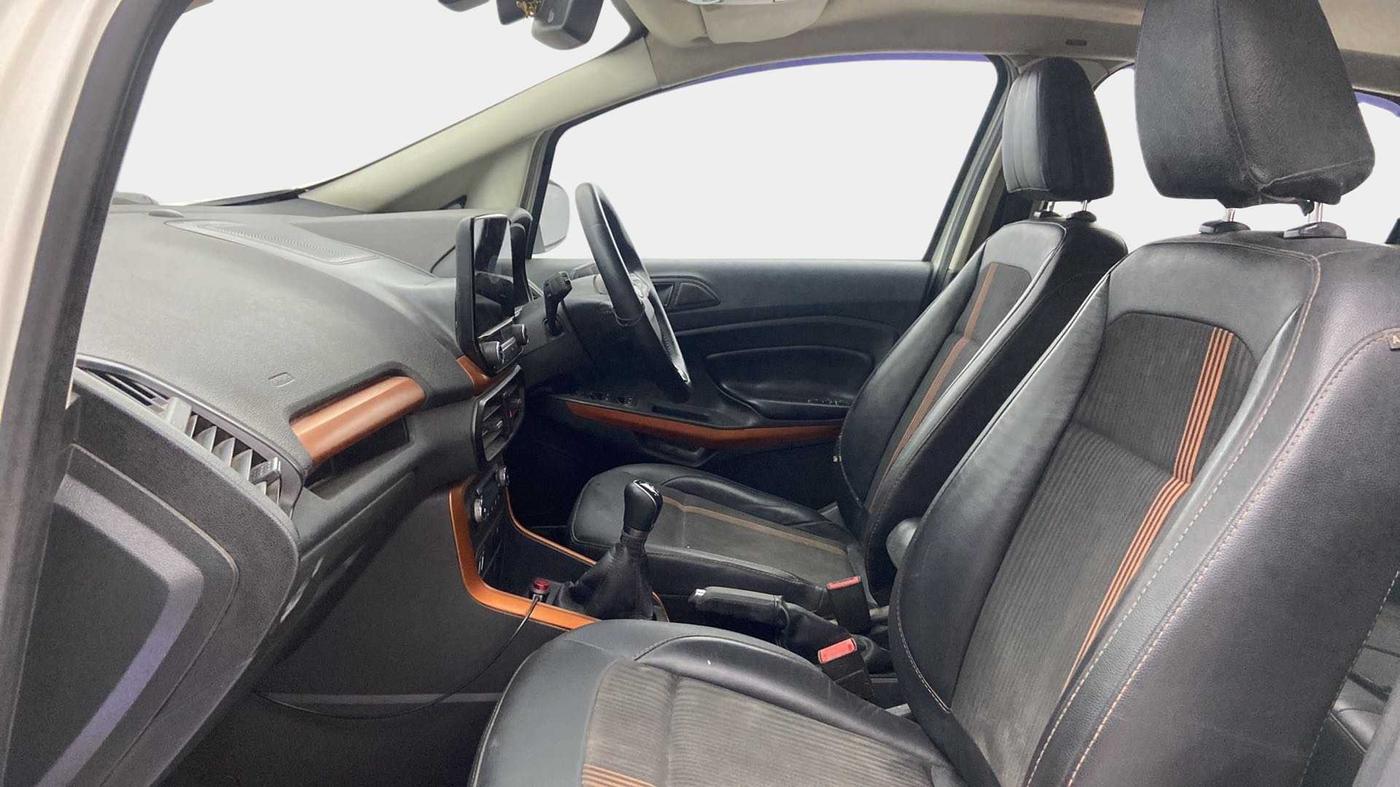2020 Ford Ecosport TITANIUM 1.5 SPORTS(SUNROOF) PETROL, Petrol, Manual, 50,309 km, Right Side Front Door Cabin