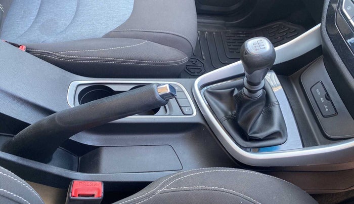 2019 MG HECTOR SUPER HYBRID 1.5 PETROL, Petrol, Manual, 22,013 km, Gear Lever