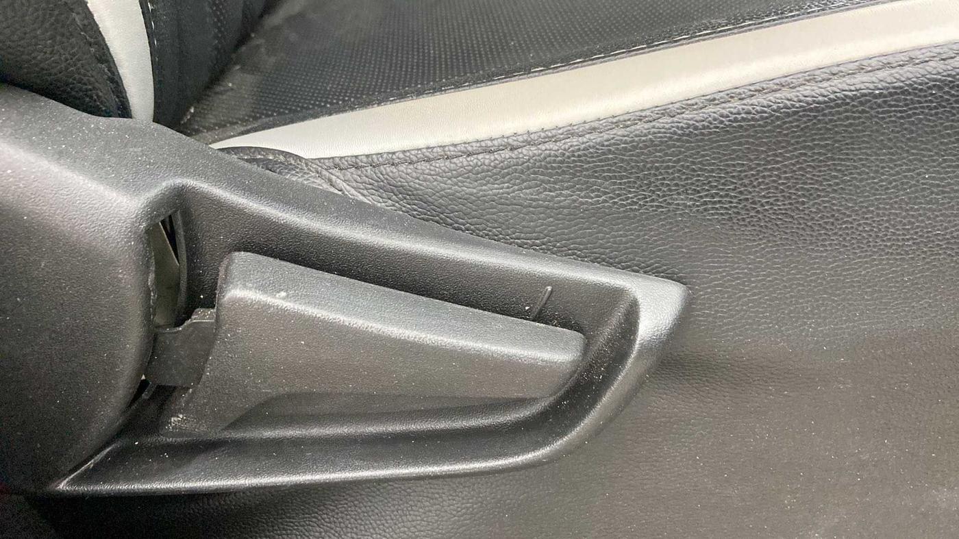 2021 Maruti S PRESSO VXI PLUS AMT, Petrol, Automatic, 30,271 km, Driver Side Adjustment Panel