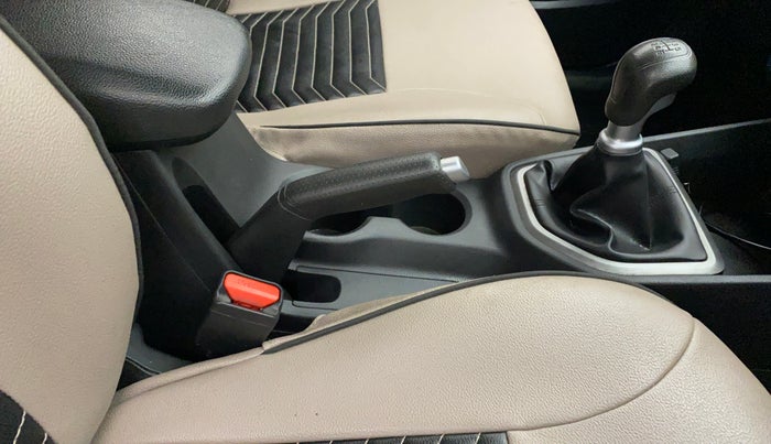2017 Hyundai Creta E PLUS 1.4 DIESEL, Diesel, Manual, 67,722 km, Gear Lever