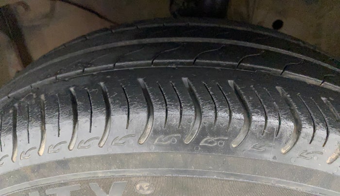 2019 Honda Amaze 1.2L I-VTEC VX CVT, Petrol, Automatic, 23,500 km, Left Front Tyre Tread