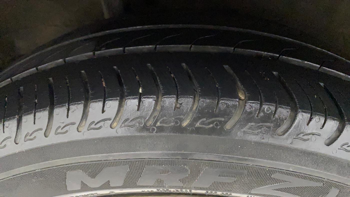 2019 Honda Amaze 1.2L I-VTEC VX CVT, Petrol, Automatic, 23,500 km, Right Front Tyre Tread