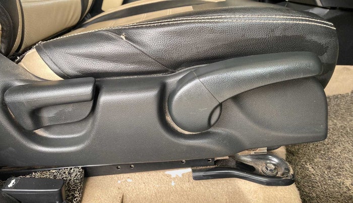 2019 Honda City 1.5L I-DTEC SV, Diesel, Manual, 40,204 km, Driver Side Adjustment Panel