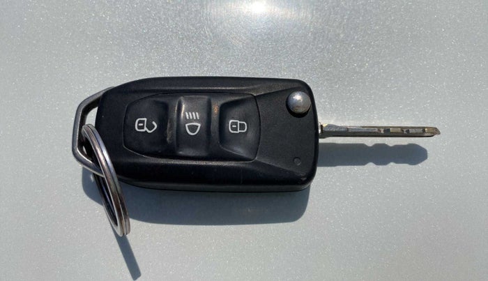 2019 Tata Tiago XZ PLUS PETROL, Petrol, Manual, 48,255 km, Key Close Up