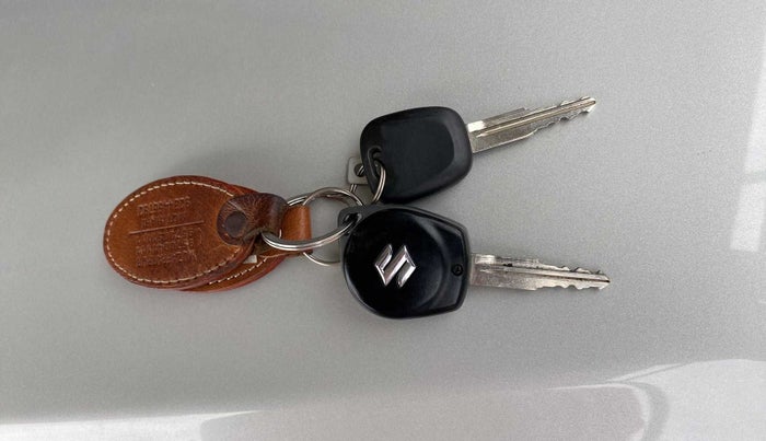 2021 Maruti Alto VXI PLUS, Petrol, Manual, 10,760 km, Key Close Up