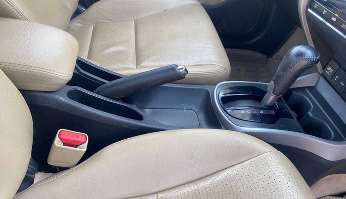 2016 Honda City 1.5L I-VTEC VX CVT, Petrol, Automatic, 47,306 km, Gear Lever