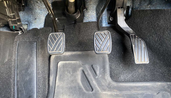2023 Maruti Grand Vitara SIGMA SMART HYBRID, Petrol, Manual, 8,908 km, Pedals