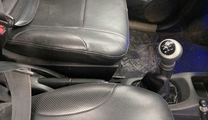 2015 Maruti Wagon R 1.0 VXI, Petrol, Manual, 60,314 km, Gear Lever