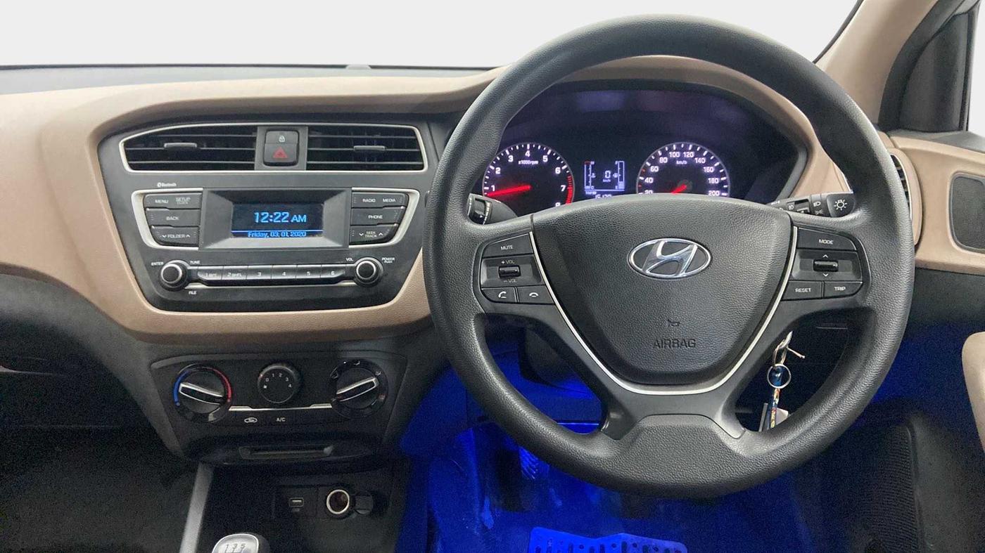 2020 Hyundai Elite i20 MAGNA PLUS 1.2, Petrol, Manual, 66,295 km, Steering Wheel Close Up