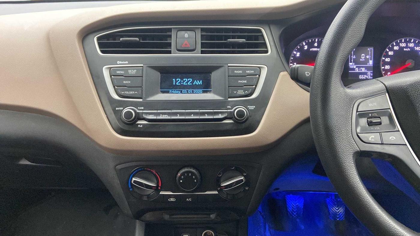2020 Hyundai Elite i20 MAGNA PLUS 1.2, Petrol, Manual, 66,295 km, Air Conditioner