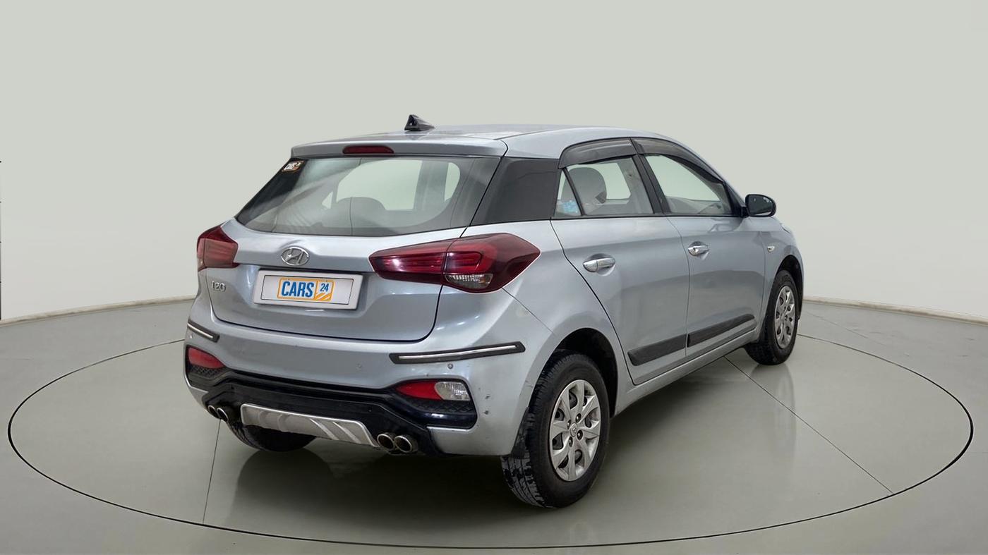 2020 Hyundai Elite i20 MAGNA PLUS 1.2, Petrol, Manual, 66,295 km, Right Back Diagonal