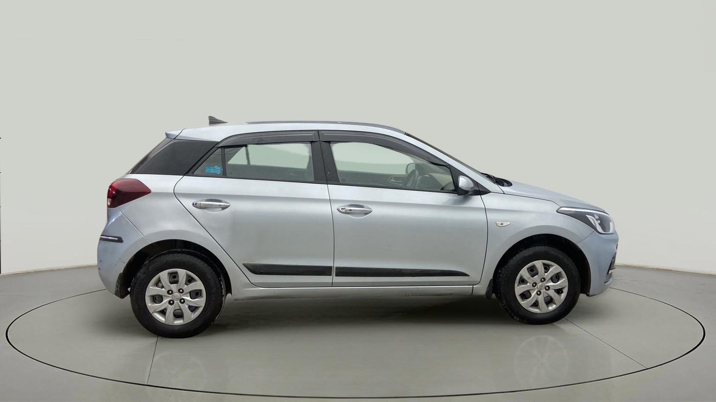 2020 Hyundai Elite i20 MAGNA PLUS 1.2, Petrol, Manual, 66,295 km, Right Side View
