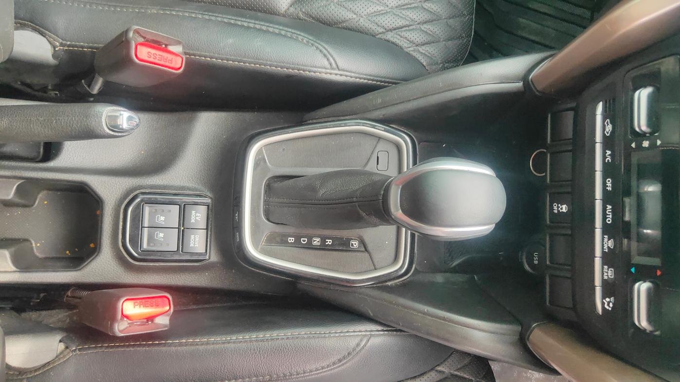 2023 Maruti Grand Vitara ALPHA PLUS HYBRID ECVT, Hybrid, Automatic, 71,000 km, Gear Lever