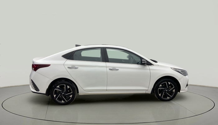 2021 Hyundai Verna SX (O) 1.0 TURBO DCT, Petrol, Automatic, 33,949 km, Right Side View