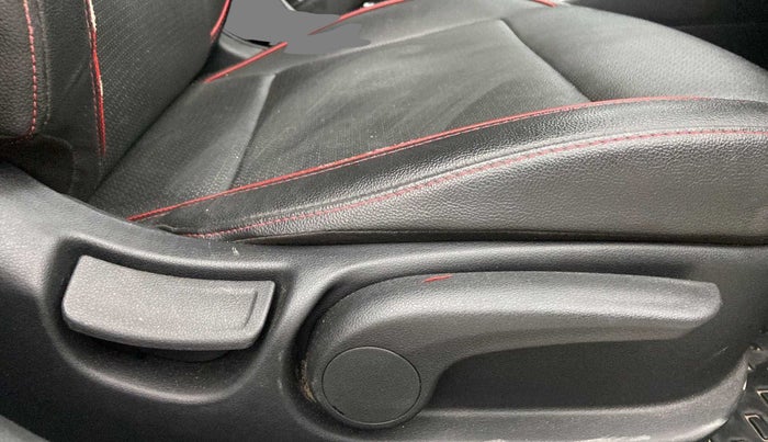 2021 Hyundai Verna SX (O) 1.0 TURBO DCT, Petrol, Automatic, 33,949 km, Driver Side Adjustment Panel