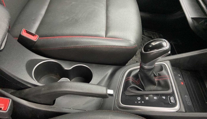 2021 Hyundai Verna SX (O) 1.0 TURBO DCT, Petrol, Automatic, 33,949 km, Gear Lever