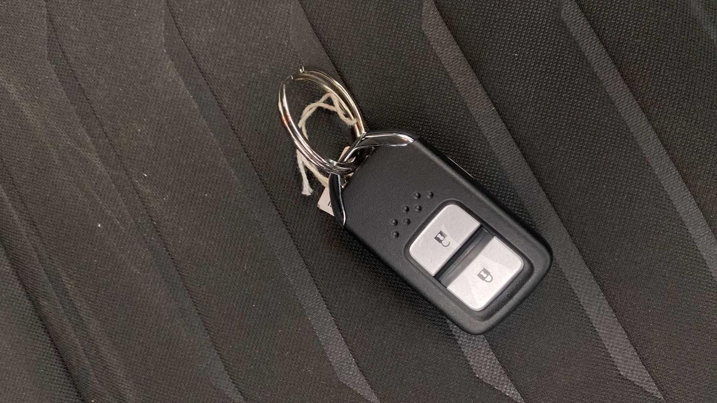 2021 Honda WR-V 1.2L I-VTEC VX MT, Petrol, Manual, 8,833 km, Key Close Up