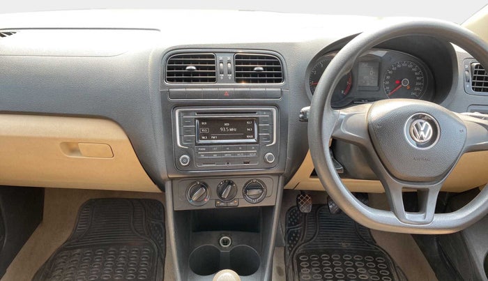 2017 Volkswagen Ameo COMFORTLINE 1.2L, Petrol, Manual, 89,489 km, Air Conditioner