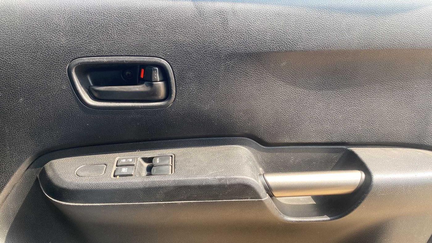 2018 Maruti IGNIS SIGMA 1.2, Petrol, Manual, 42,068 km, Driver Side Door Panels Control