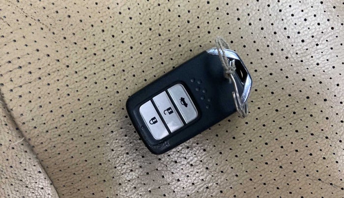 2016 Honda City 1.5L I-VTEC VX, Petrol, Manual, 68,549 km, Key Close Up
