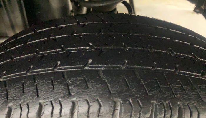 2013 Maruti Alto K10 LXI, Petrol, Manual, 63,092 km, Left Rear Tyre Tread