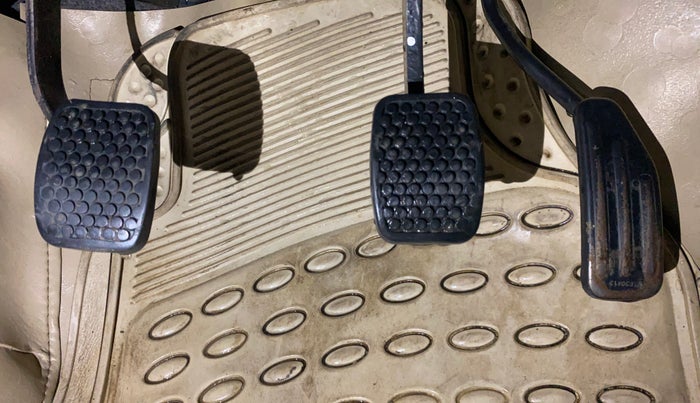 2013 Maruti Alto K10 LXI, Petrol, Manual, 63,092 km, Pedals