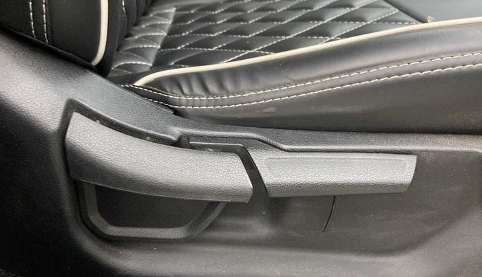 2021 Hyundai Creta SX 1.5 PETROL, Petrol, Manual, 35,647 km, Driver Side Adjustment Panel