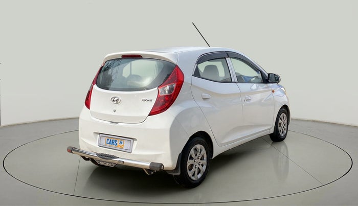 2017 Hyundai Eon SPORTZ, Petrol, Manual, 1,19,265 km, Right Back Diagonal