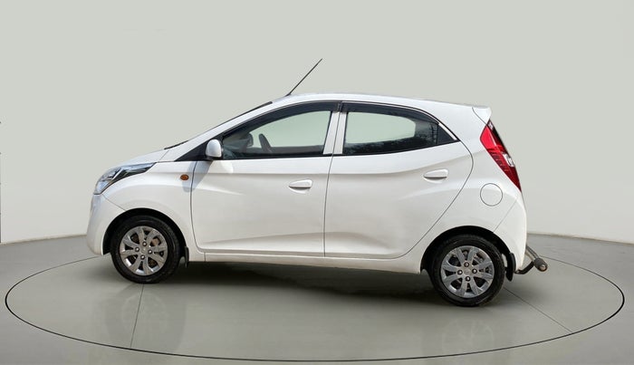 2017 Hyundai Eon SPORTZ, Petrol, Manual, 1,19,265 km, Left Side