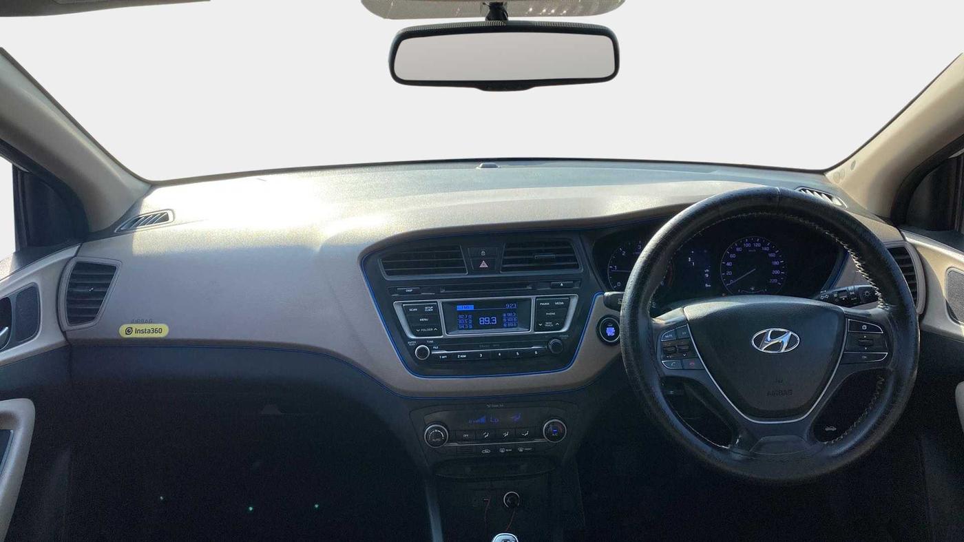 2015 Hyundai Elite i20 ASTA 1.4 CRDI, Diesel, Manual, 75,121 km, Dashboard
