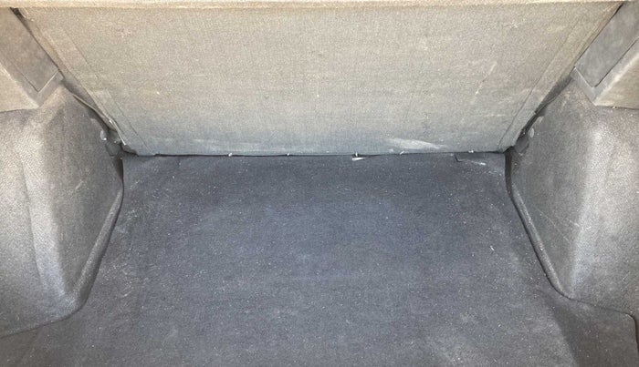 2018 Tata NEXON XM PETROL, Petrol, Manual, 55,469 km, Boot Inside