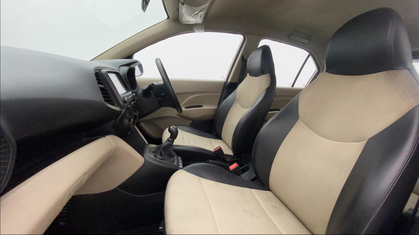 2018 Hyundai NEW SANTRO SPORTZ MT, Petrol, Manual, 58,468 km, Right Side Front Door Cabin