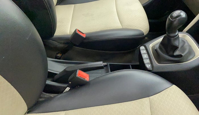 2018 Hyundai NEW SANTRO SPORTZ MT, Petrol, Manual, 58,468 km, Gear Lever
