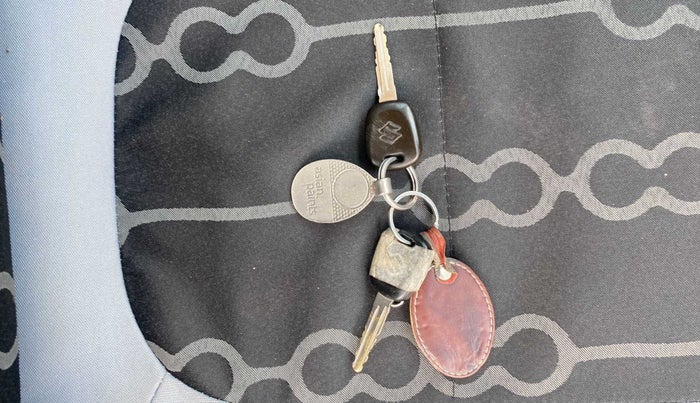 2015 Maruti Alto 800 LXI, Petrol, Manual, 70,062 km, Key Close Up