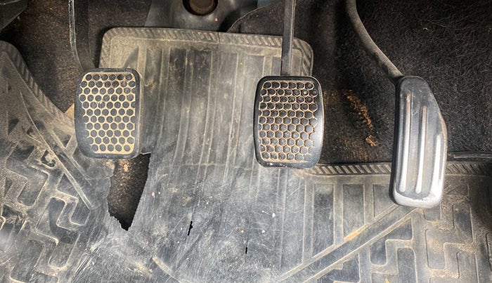 2015 Maruti Alto 800 LXI, Petrol, Manual, 70,062 km, Pedals