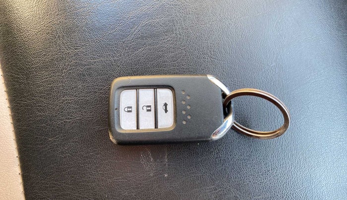2018 Honda City 1.5L I-DTEC V, Diesel, Manual, 69,202 km, Key Close Up