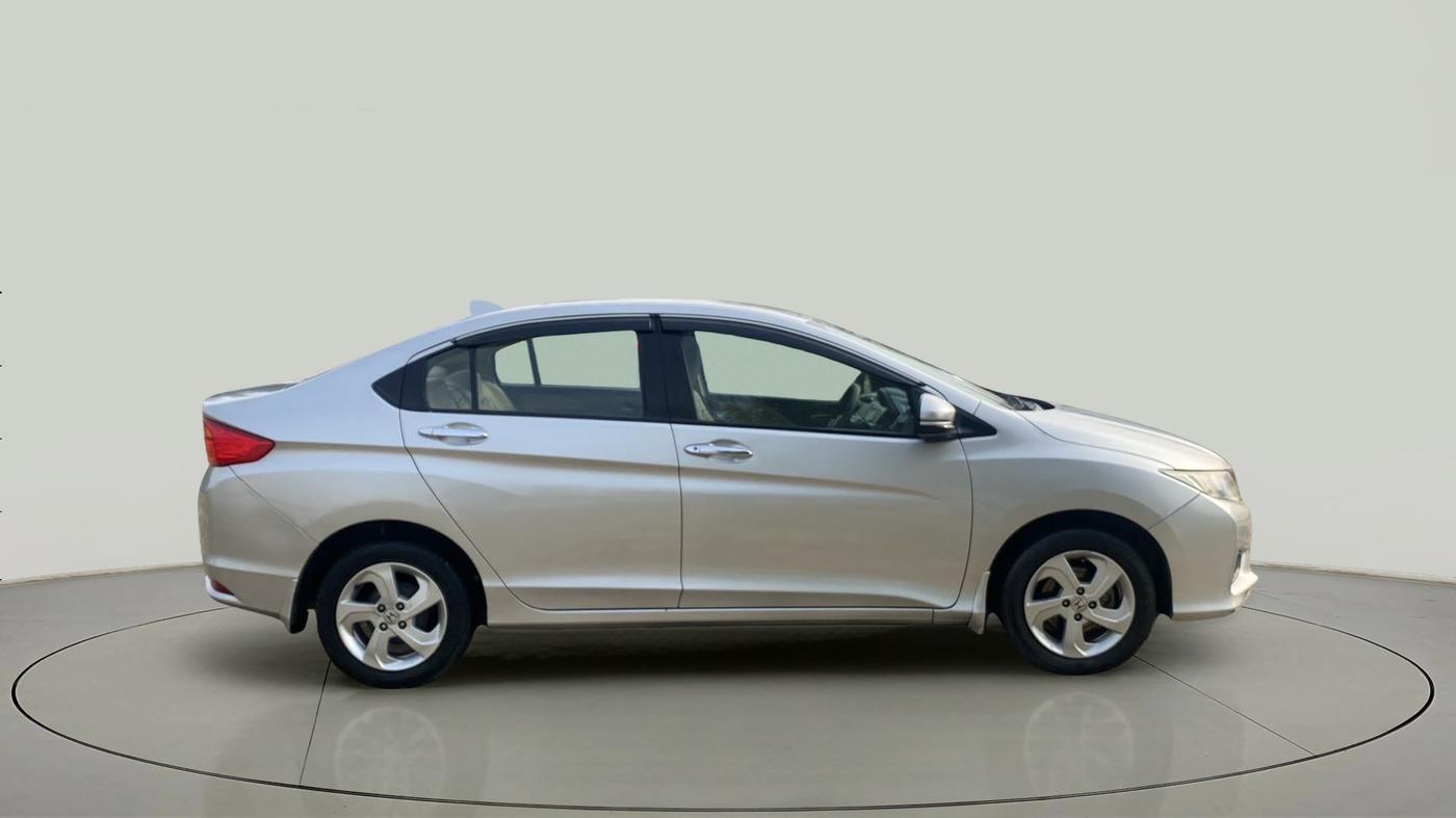 2015 Honda City 1.5L I-VTEC V MT, Petrol, Manual, 1,13,989 km, Right Side View