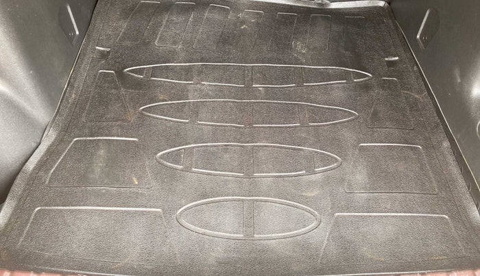 2019 Renault Duster RXS PETROL, Petrol, Manual, 21,114 km, Boot Inside