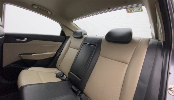 2018 Hyundai Verna 1.6 VTVT SX O, Petrol, Manual, 76,695 km, Right Side Rear Door Cabin