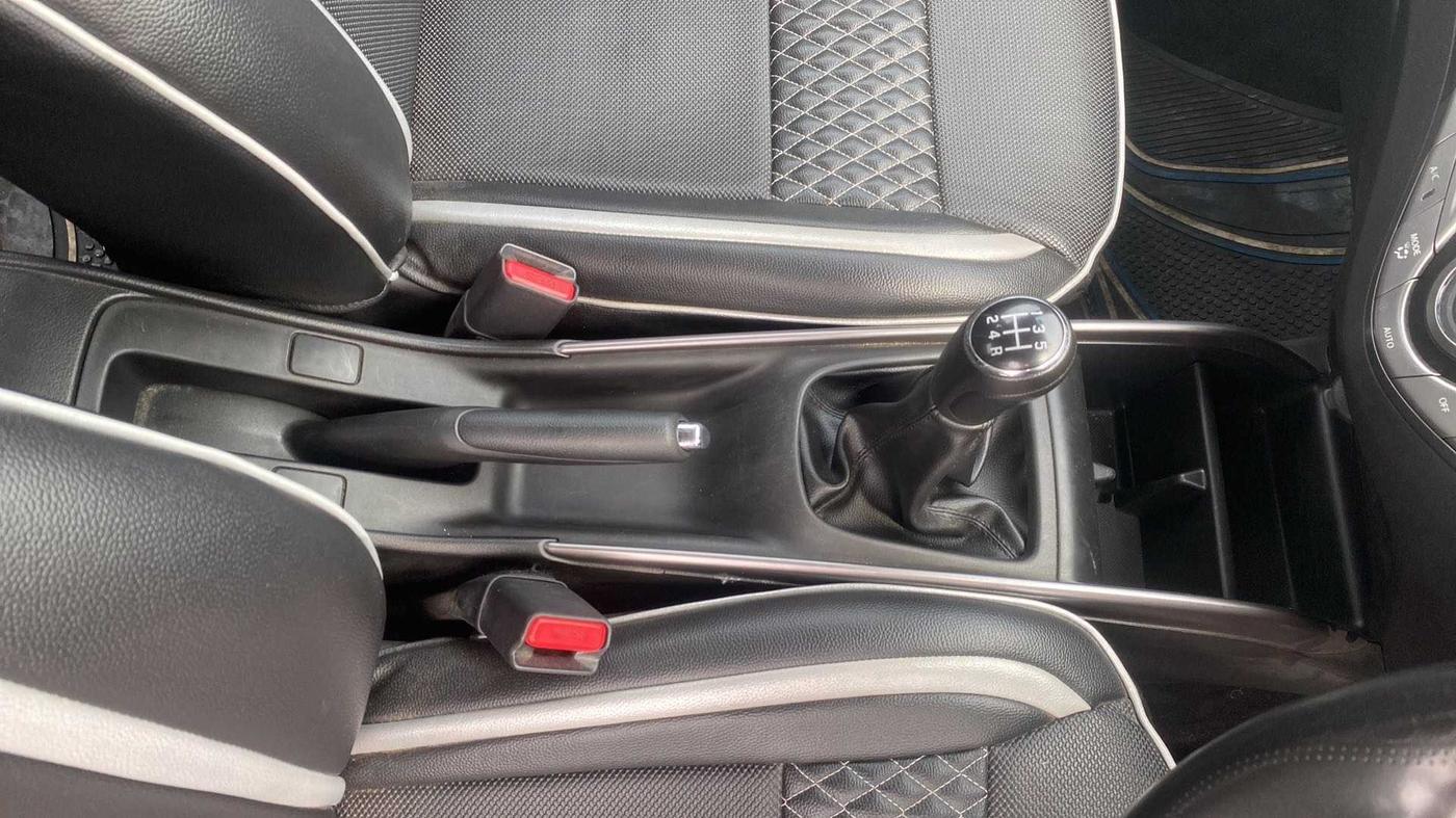 2020 Maruti Baleno DELTA PETROL 1.2, Petrol, Manual, 11,972 km, Gear Lever