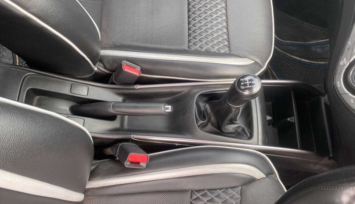 2020 Maruti Baleno DELTA PETROL 1.2, Petrol, Manual, 11,972 km, Gear Lever