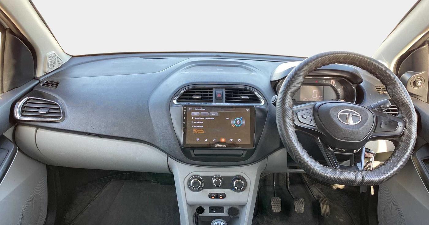 2021 Tata Tiago XT (O) PETROL, Petrol, Manual, 8,833 km, Dashboard